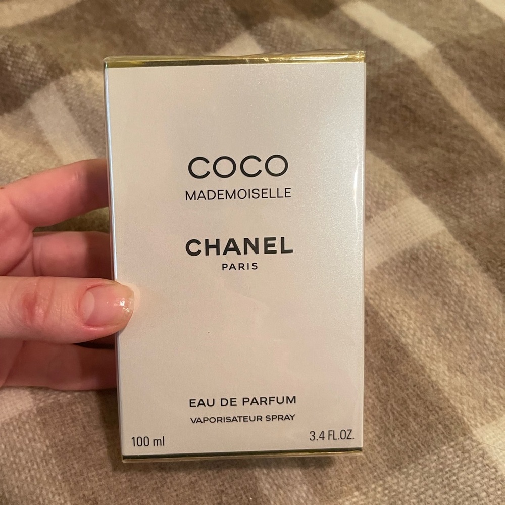 brand new Chanel mademoiselle 3.4 fl oz/100ml